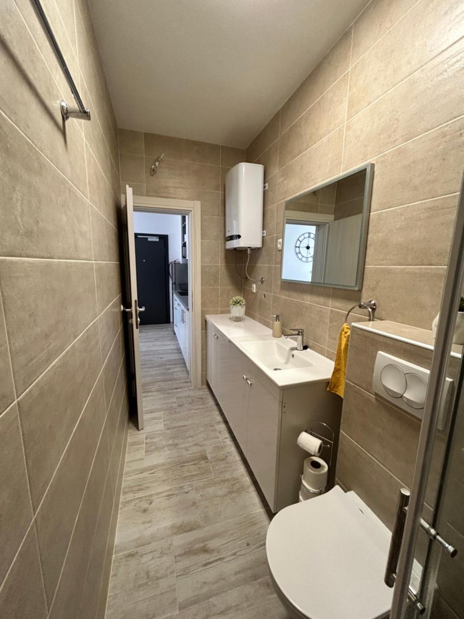 Apartments Dobrenic Vodice Exterior foto